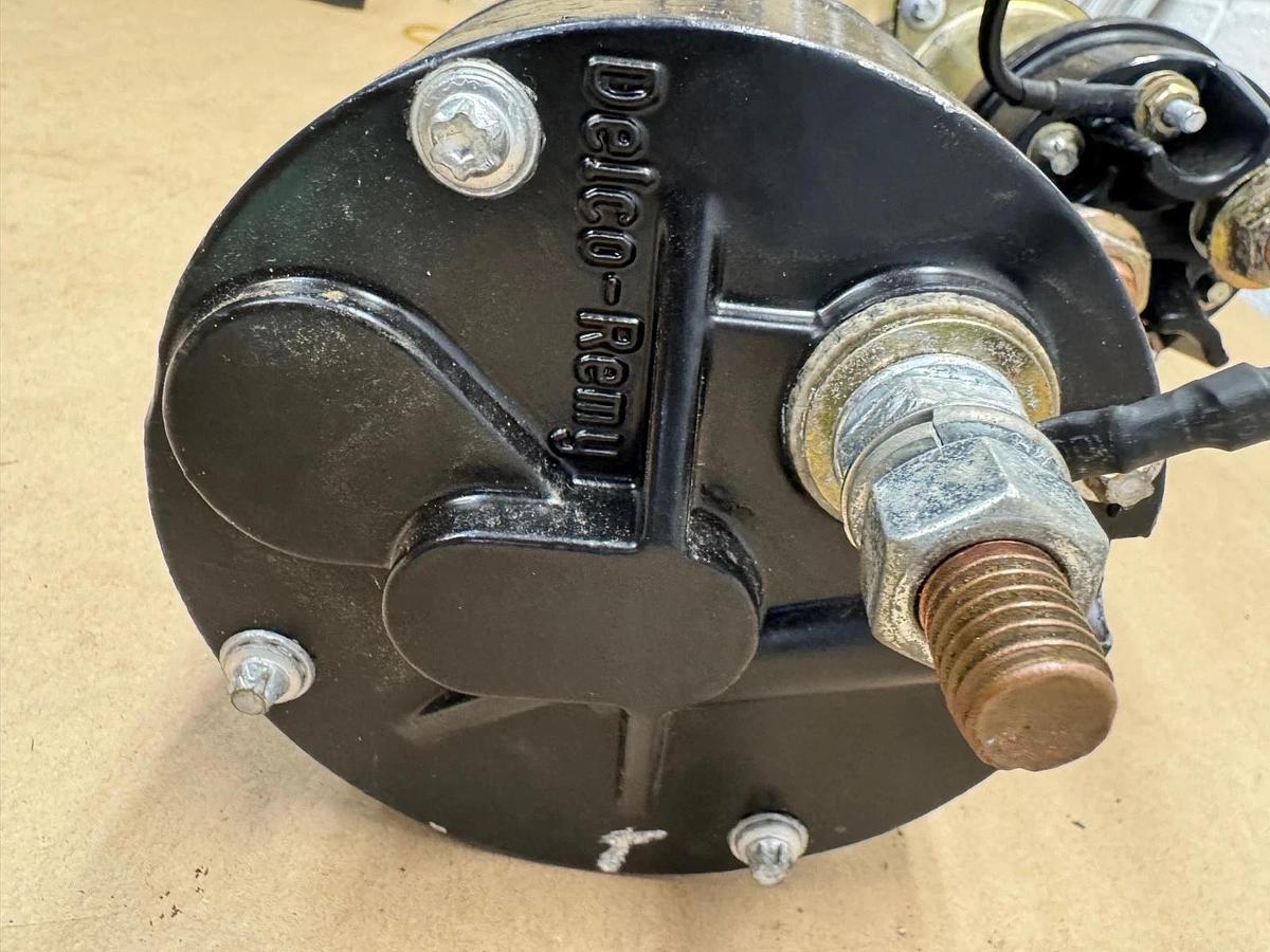 Used Delco Remy 1990415 24V Starter Unit