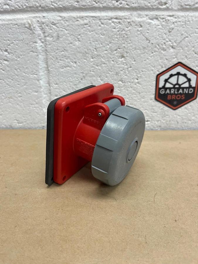 Used Hubbell HBL420R7W Pin & Sleeve Receptacle, 20A, 480VAC, 3 Phase