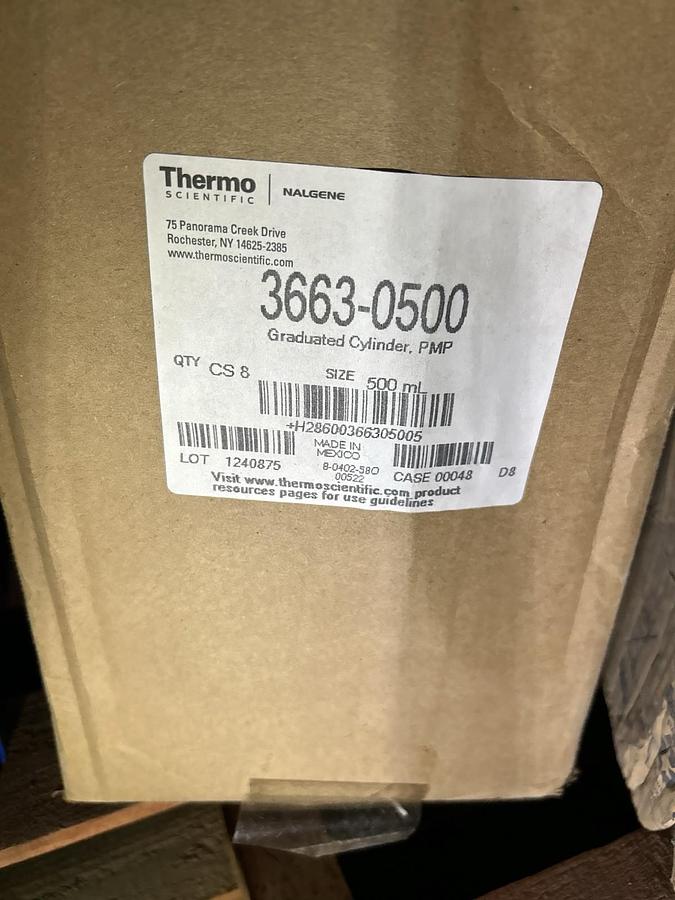 Used VWR Scientific Graduated Cylinders - (5) 250 mL (5) 25 mL