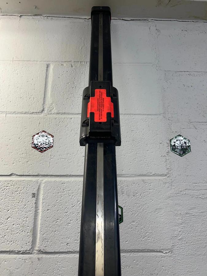 Used TOL-O-MATIC 0915003 Rodless-Style cylinder STK: (82.000)