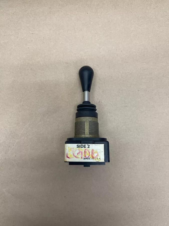 Used Allen-Bradley 800T-T4T8 Toggle Selector, NEMA Type 4,13 , Series T