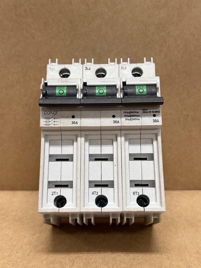 Used Cooper Bussmann CCP-3-30CF Fusible Disconnect Switch, 30A, 3-Pole