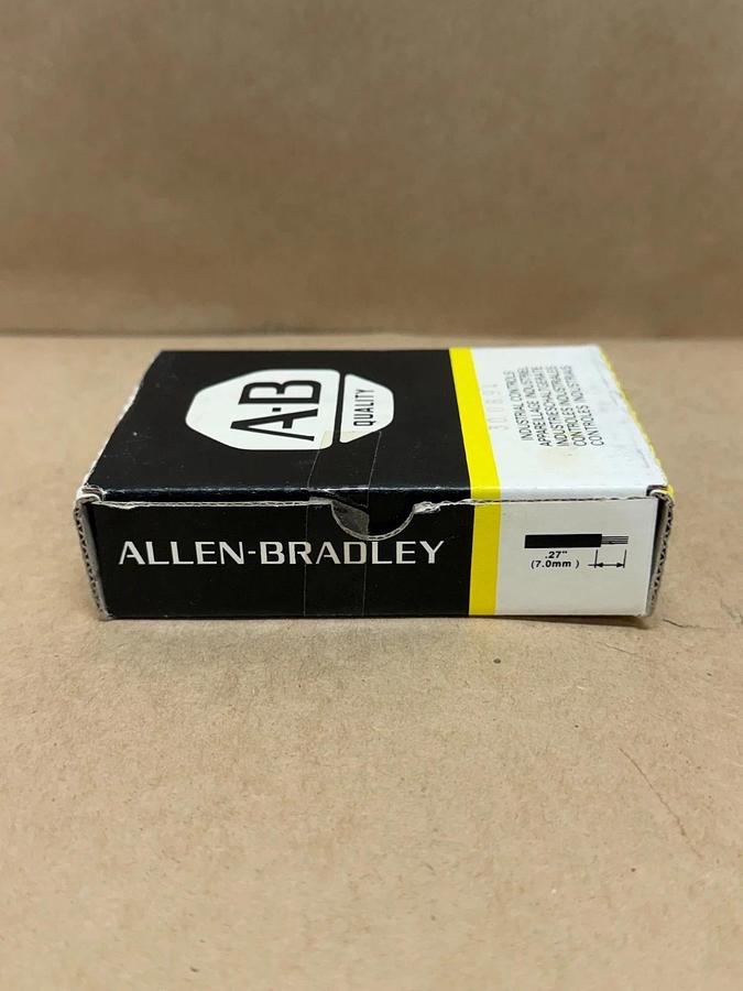 Allen Bradley 1492-UM2 Terminal Blocks, 50 pcs *NEW*
