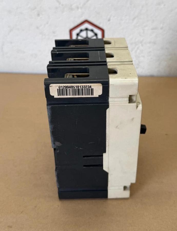 Used Cutler Hammer EHD3050 Industrial Circuit Breaker, 50A 3 Pole, 480VAC-250VDC