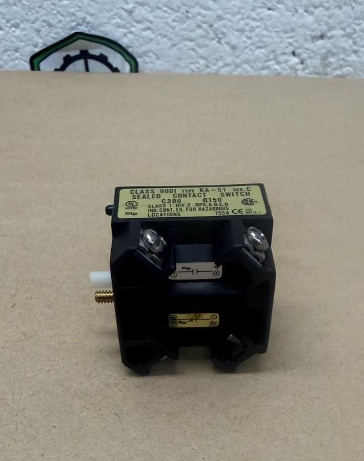 Used Square D 9001KA-51 Ser C Contact Block, Sealed Contact Switch