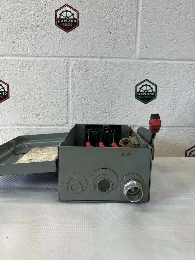 Used Square D HU361 Safety Switch 30 Amp, 600 VAC, 3 Phase