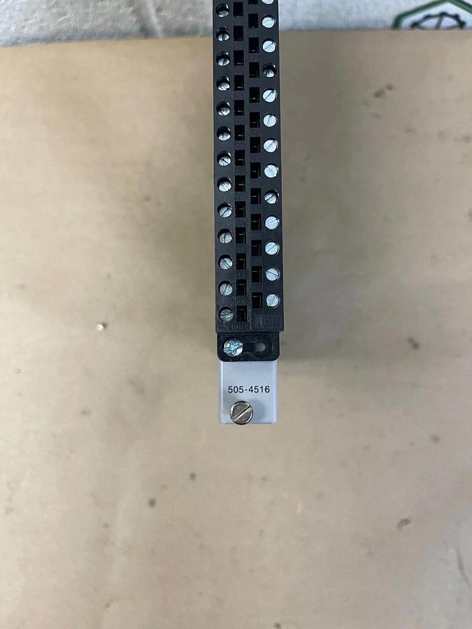 Used Siemens 505-4516 Output Module