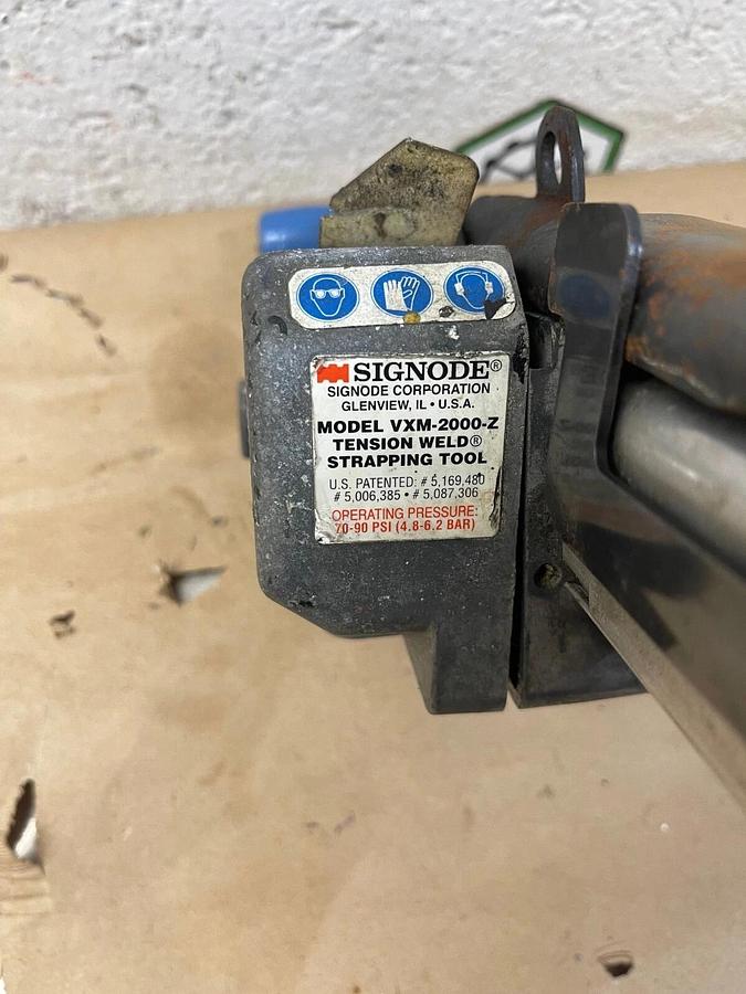 Used Signode VXM-2000-Z Tension Weld Strapping Tool, Air Tool