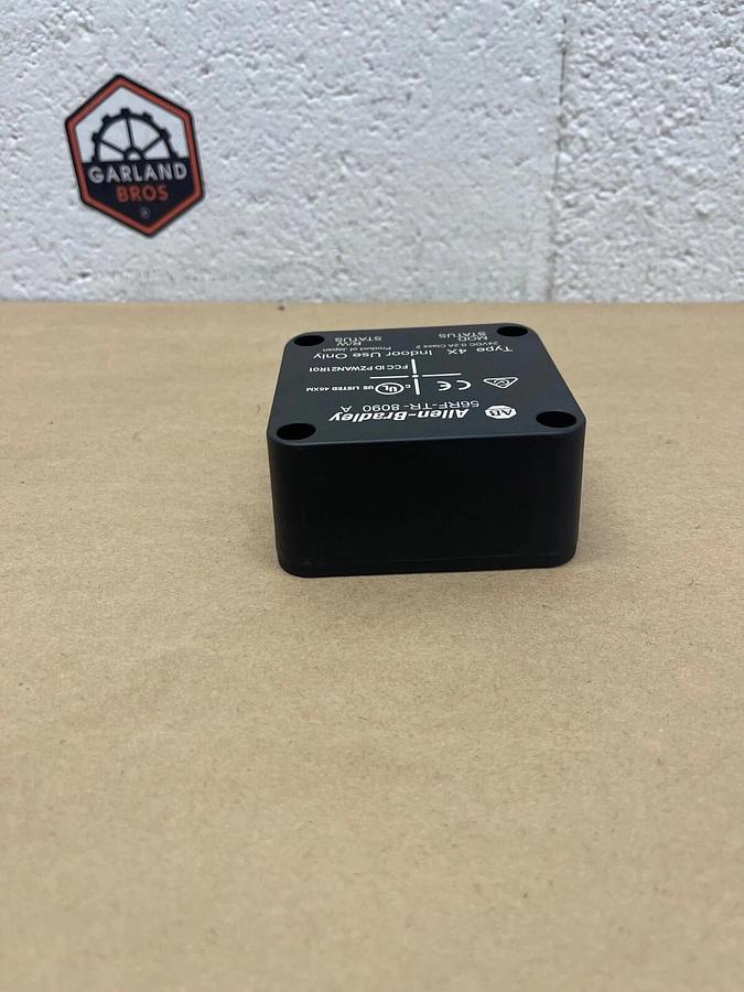 Used Allen-Bradley 56RF-TR-8090 A Transceiver 24VDC, 0.2A, Type 4x, Indoor Use Only