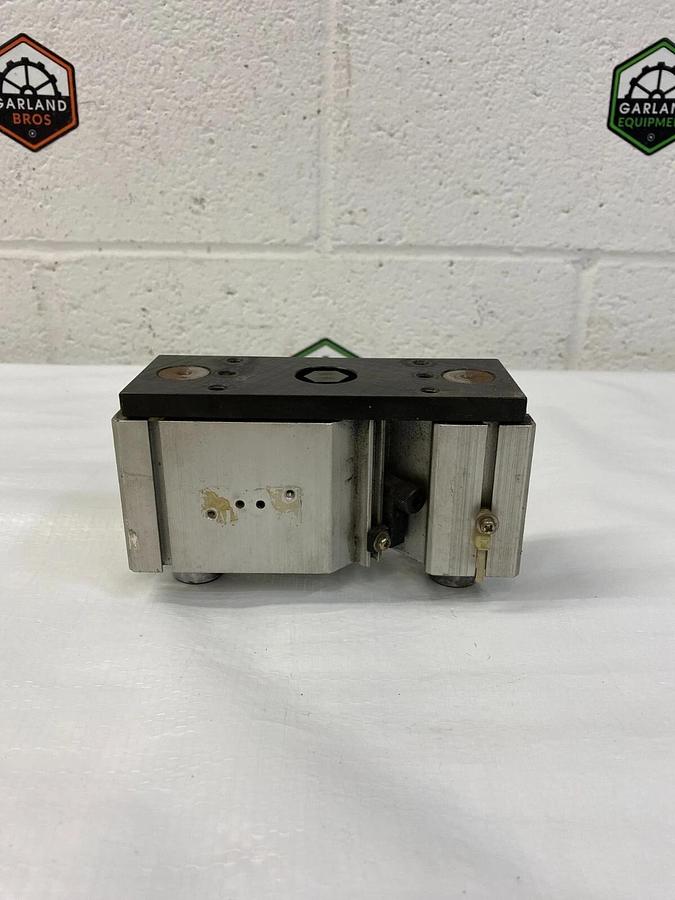 Used SMC CDQ2A32-01-56130 Compact Cylinder