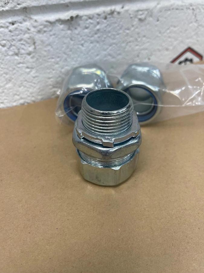 Used Thomas & Betts 5234-TB 1” Liquid Tight Flexible Metal Conduit Connectors (3)