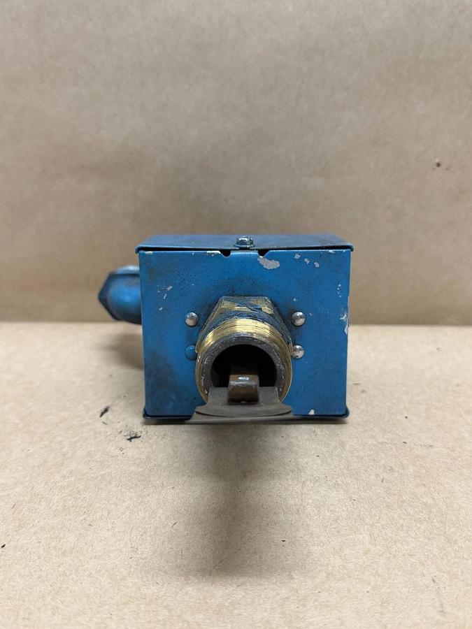 Used McDonnell & Miller FS4-3 General Purpose Flow Switch