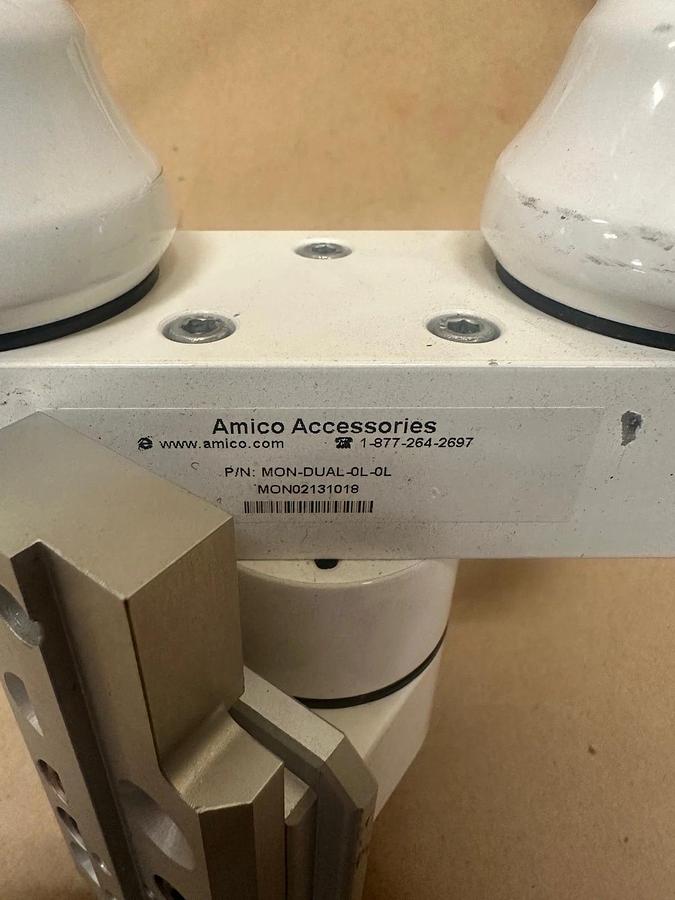 Used Amico MON-DUAL-0L-0L Dual Mounting Component w/ Amico SSM-454-COW Mounting Kit