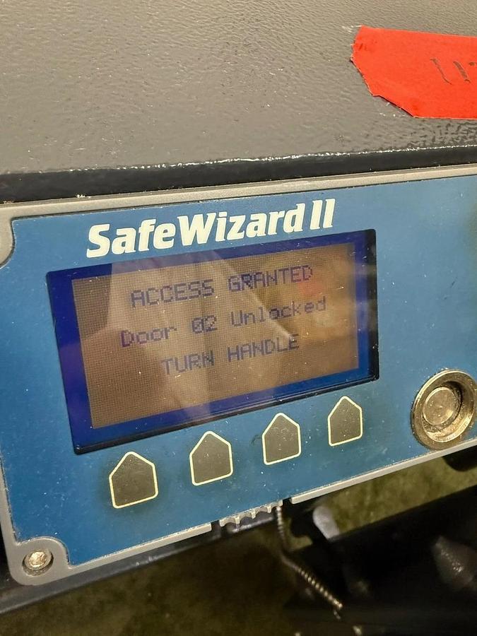 Used Amsec RMM2620SW-R Cash Management Safe Right Swing With Safe Wizard II