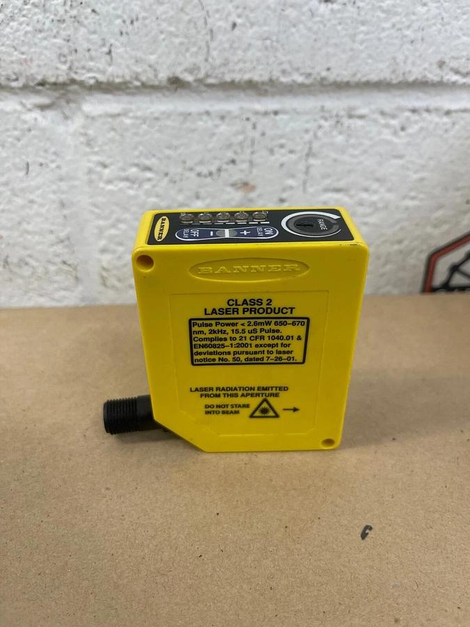 Used Banner Q60BB6LAF2000Q Proximity Photoelectric Sensor, Class 2 Laser Product