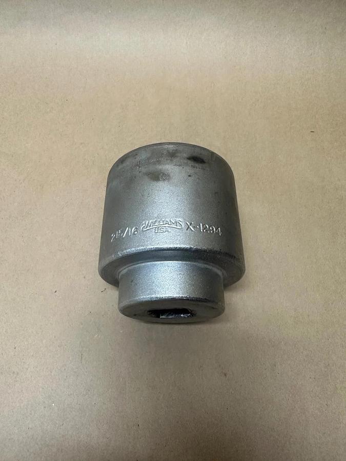 Used Williams X-1294, 2-15/16”, 12 Point Socket