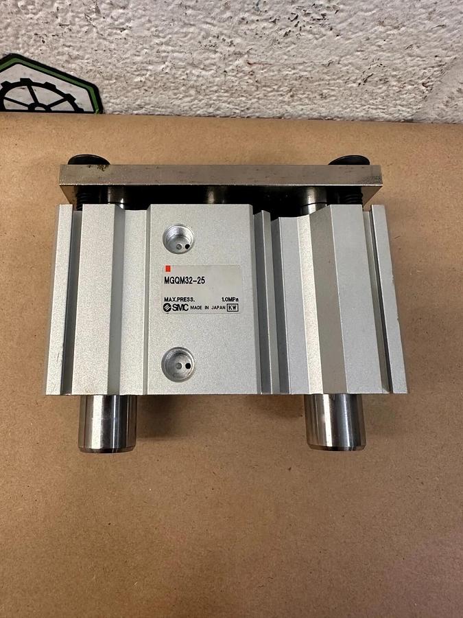 Used SMC - MGQM32-25 - Compact Guide Cylinder