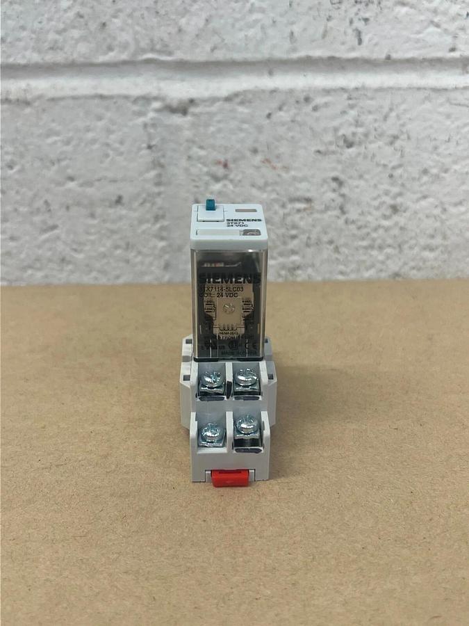 Used Siemens 3TX71 w/ 3TX7144-1E6 Relay