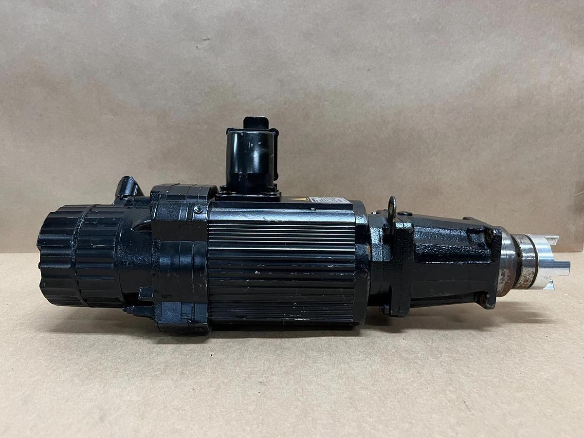 Used SEW-Eurodrive PSF321/R CM71S/BR/TH/RH1L/SB61 3000RPM, 3PH, 400V Servo Motor