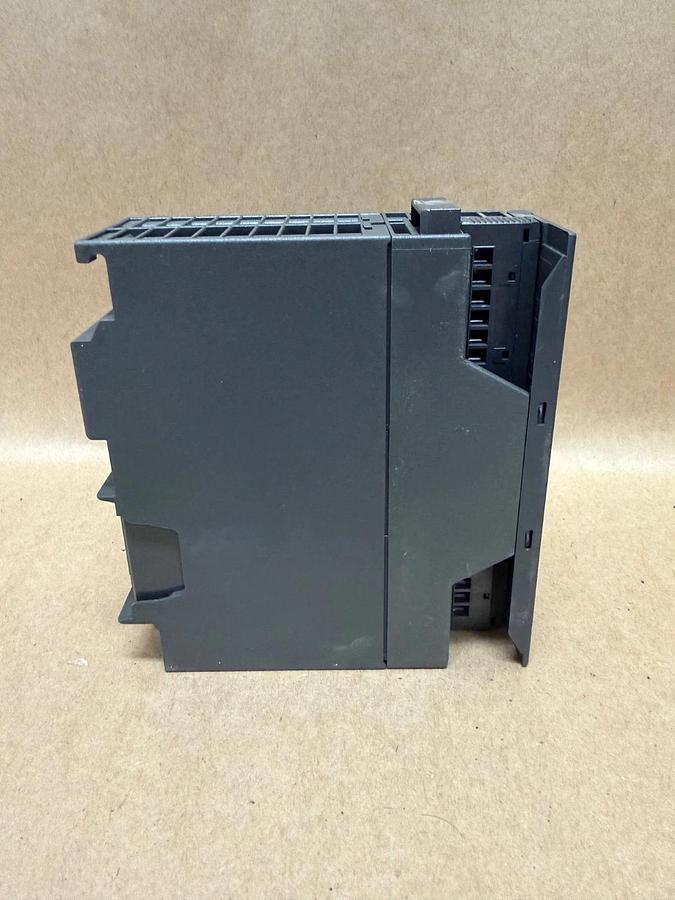 Used Siemens 332-5HB01-0AB0 SIMATIC S7 Analog Output Module
