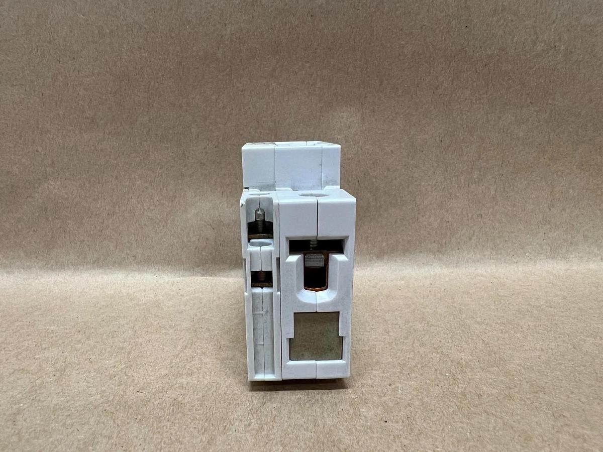 Used Siemens 5SX21 C20, 230/400V, Circuit Breaker - Lot of 6