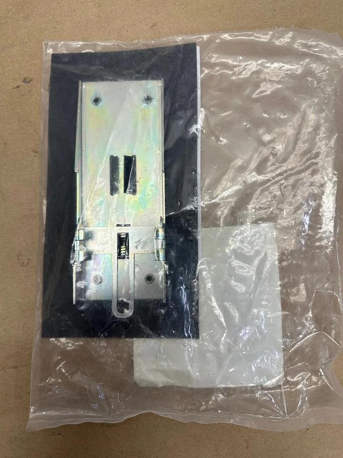 Used Allen Bradley 140G-I-DRA_B Circuit Breaker Accessory *NEW*