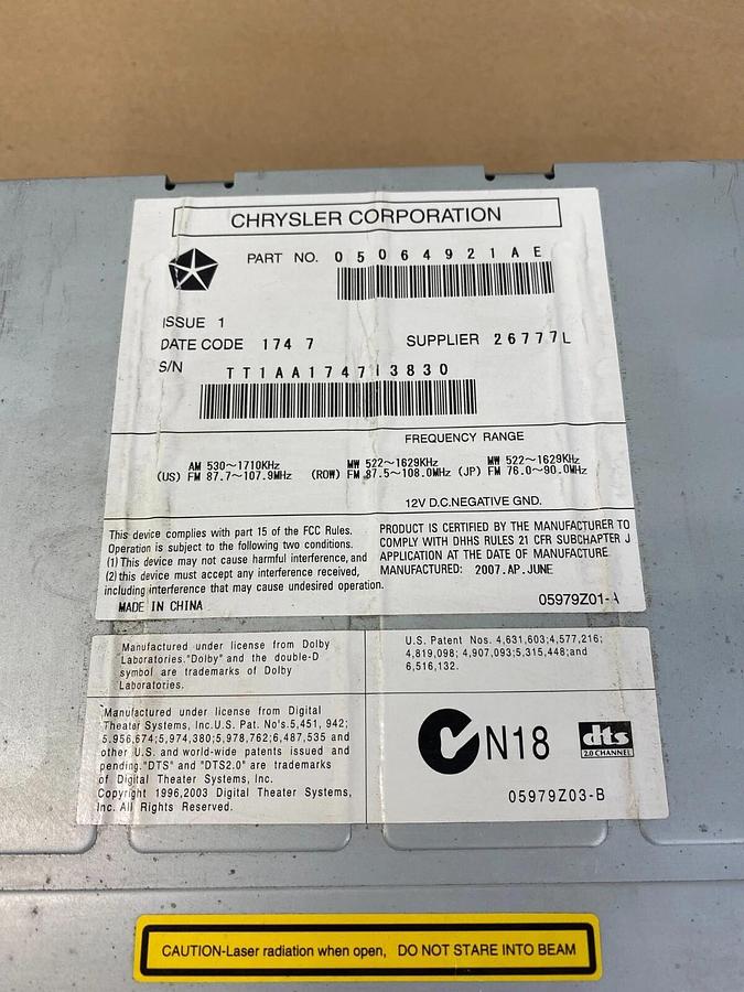 Used Chrysler Corp. 05064921 AE Jeep Radio AM/FM 6 Disc-MP3, WMA *WORKING*