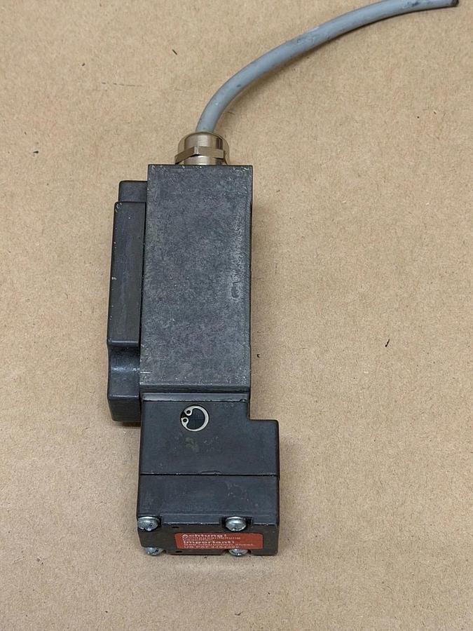 Used Euchner NZ1VZ-528E Safety Interlock Switch