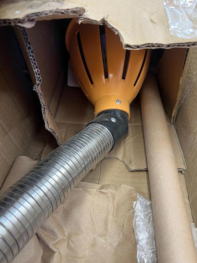 Used Global Industrial 501301 Gooseneck Dock Light Stainless Steel Arm