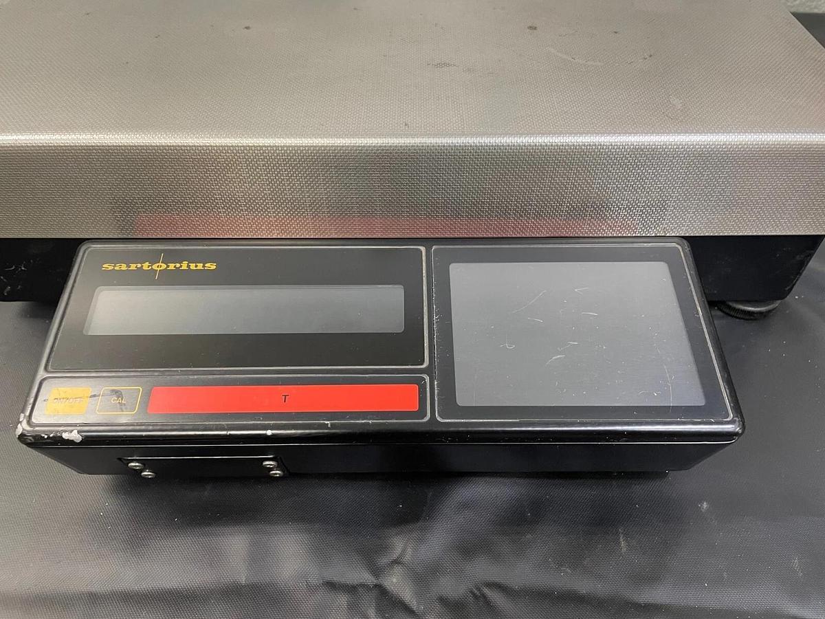 Used Sartorius IB 31000 P Platform Scale