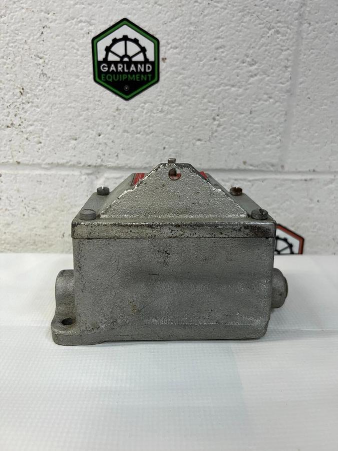Used Crouse-Hinds DS415 Snap Switch for Hazardous Locations