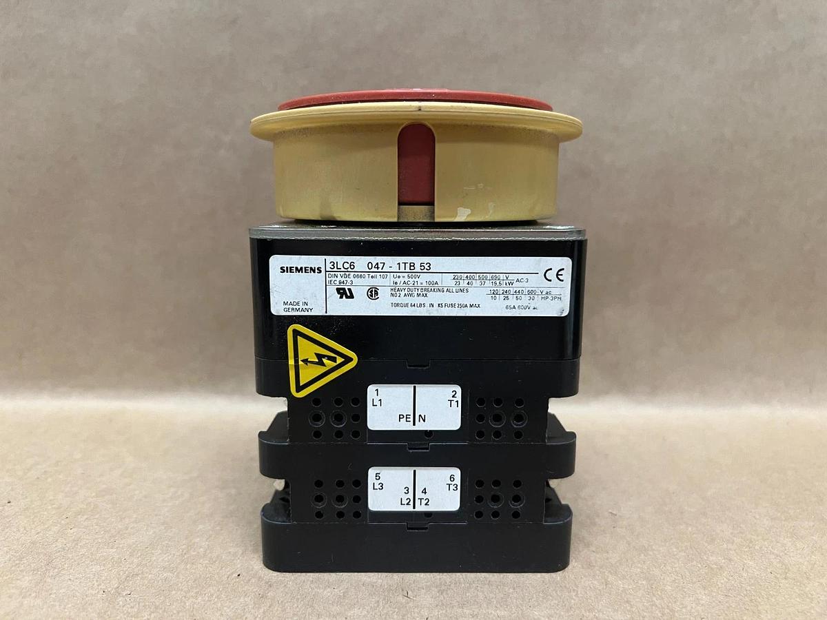Used Siemens 3LC6 047-1TB53 Disconnect Control Switch