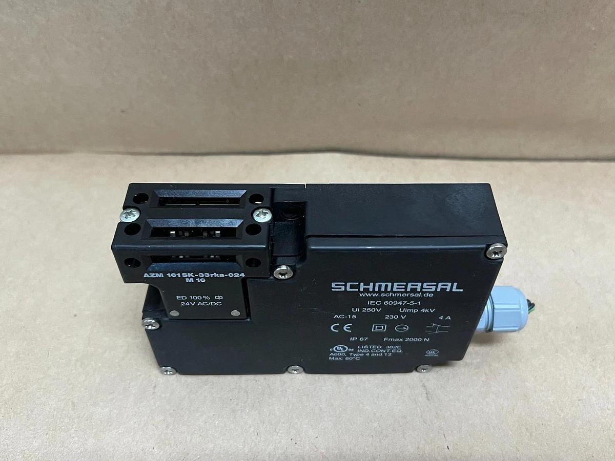 Used Schmersal AZM 161SK-33rka-024 Safety Interlock Switch