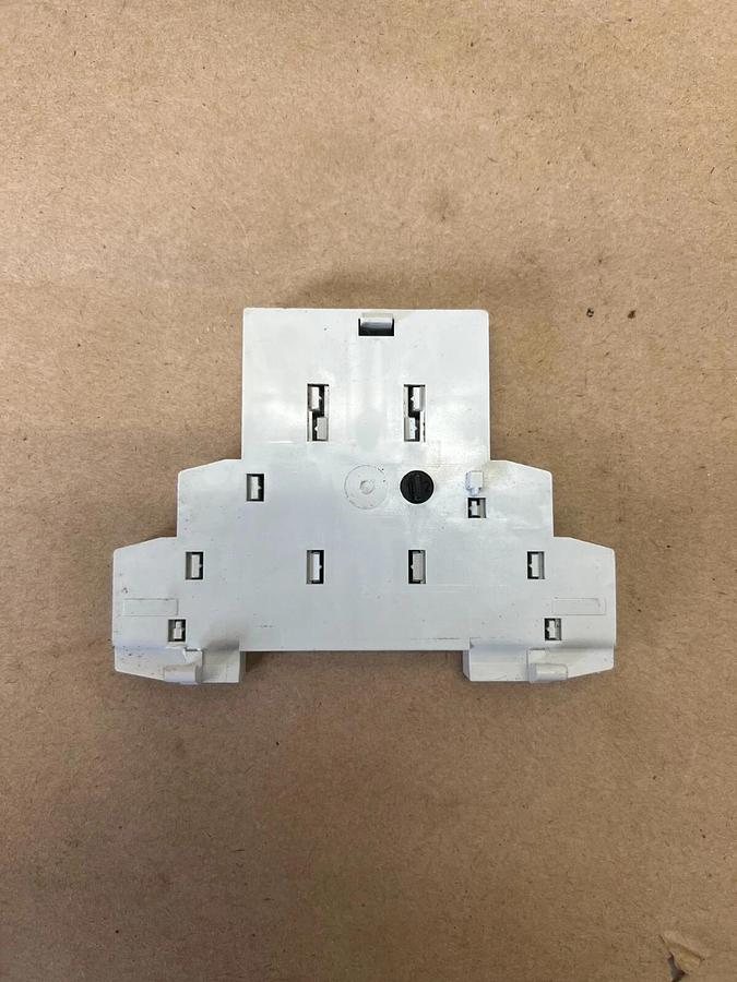 Used Eaton NHI11-PKZ01XTPAXSA11 Auxiliary Contact - Lot of 15