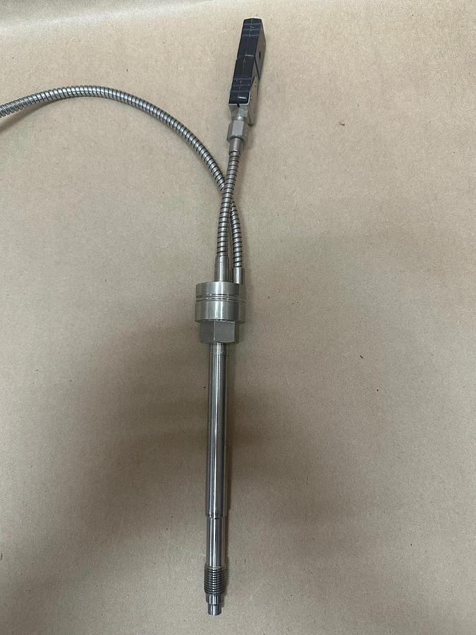 Used Dynisco TPT432A-7.5M-6/18 Transducer