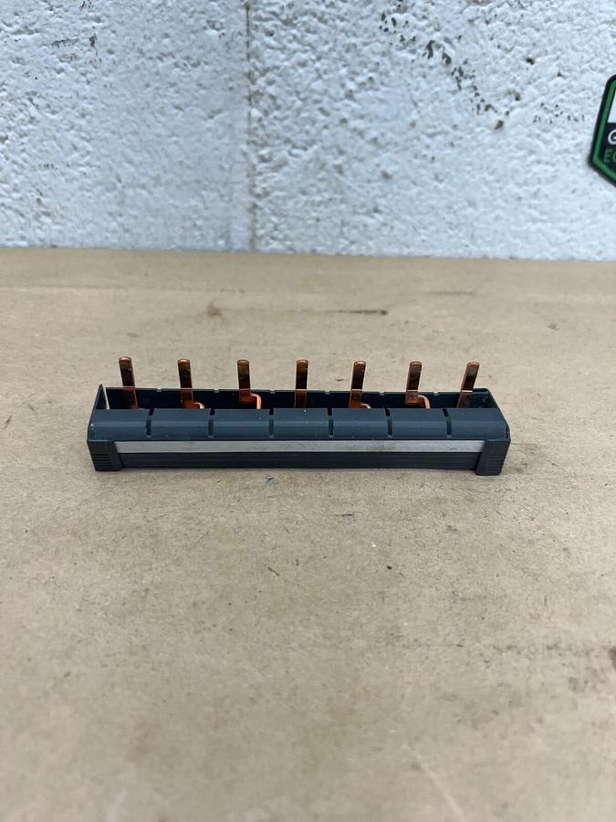 Used Merlin Gerin IEC 664 Busbar