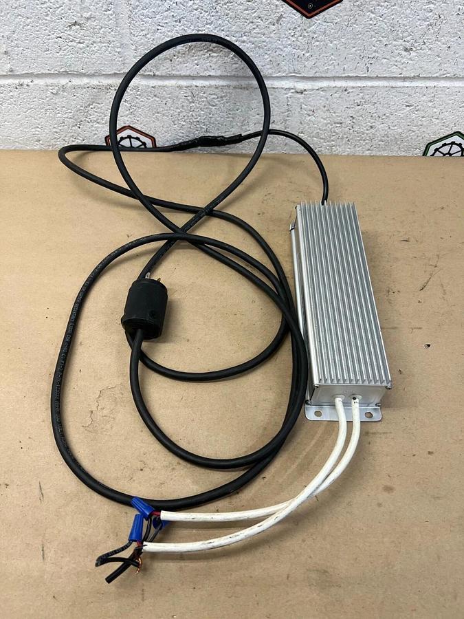 Used CV-12100B 12V Waterproof Electronic LED Driver