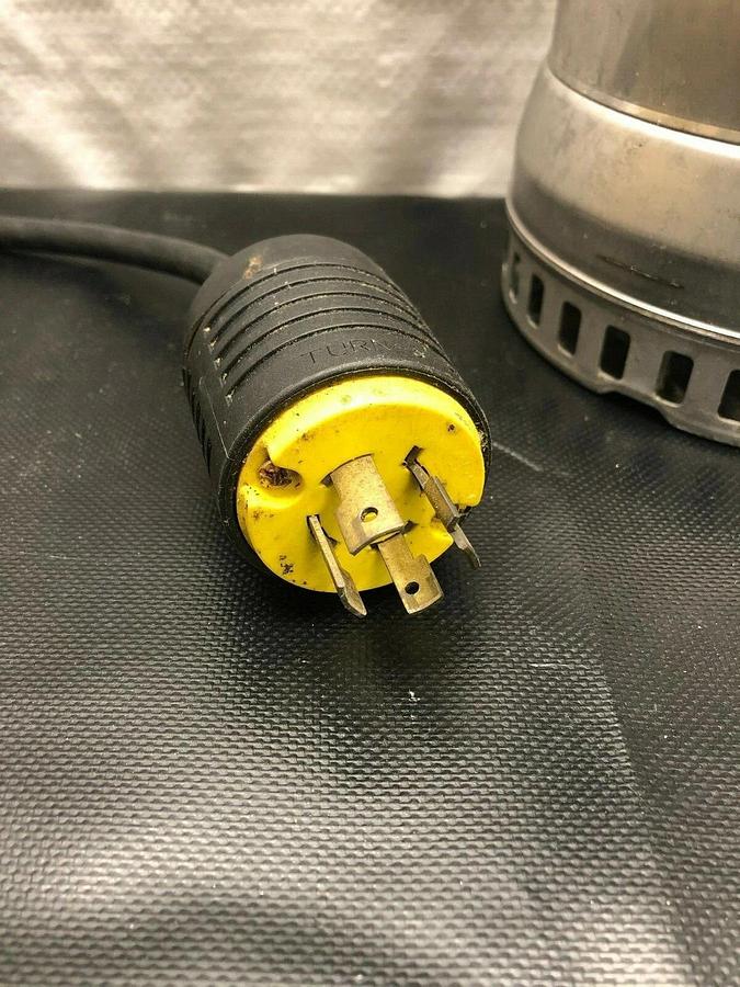 Used Goulds Pump 1DW51F4EA Submersible Pump, 1.5 HP