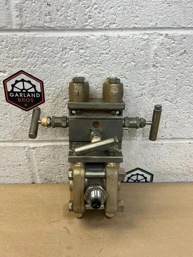Used Anderson Greenwood M4AVIC Differential Pressure Manifold w/ DP/GP Valve