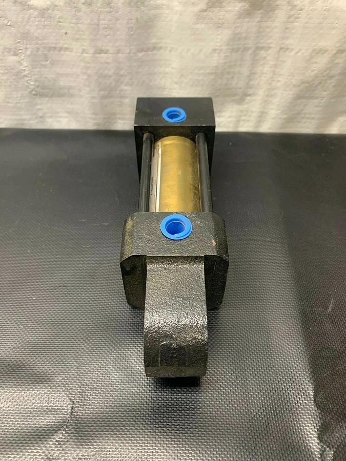 Used Royal West Coast Cylinders A215L2A1A2D1BPP Cylinder