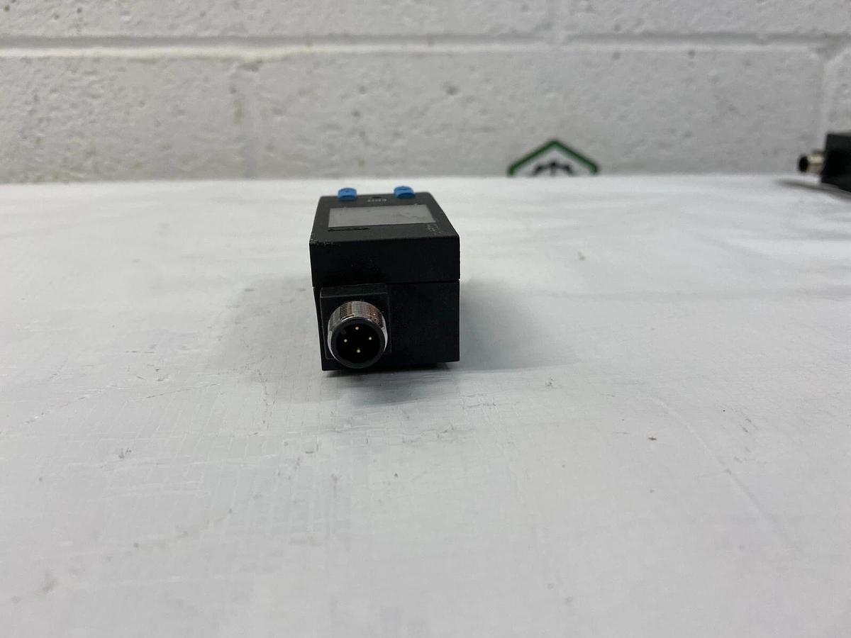 Used FESTO SDE7-D10-G2-H18-C-P1-M12 Pressure Sensor