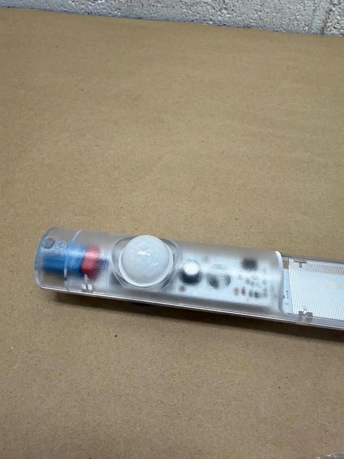 Used Nvent Hoffman LEDD2M35, LED Light Bar *NEW*