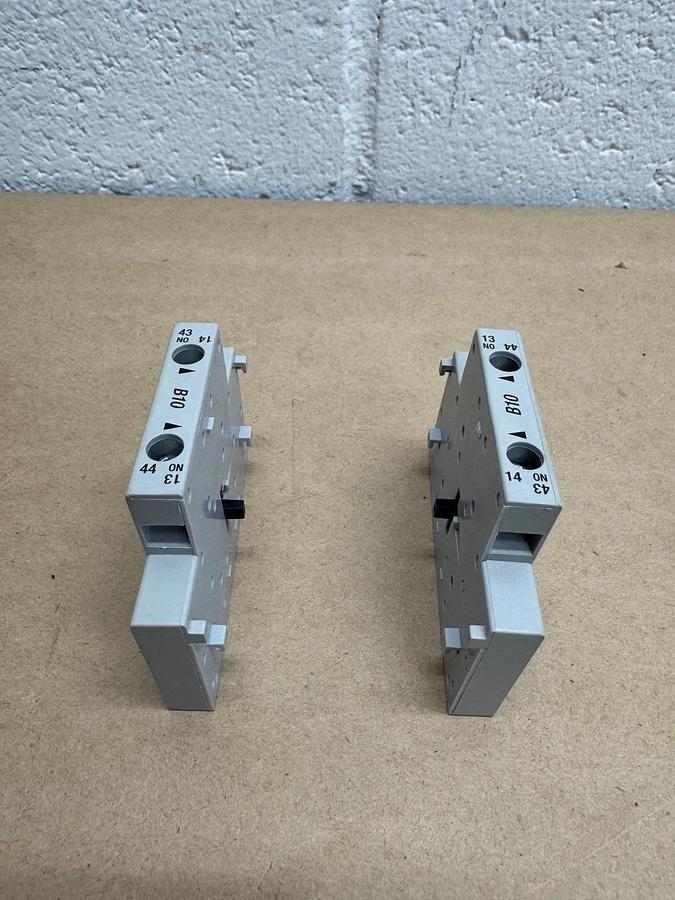 New - open box Allen Bradley 100-S Auxiliary Block Contact, B-10 Lot of 2