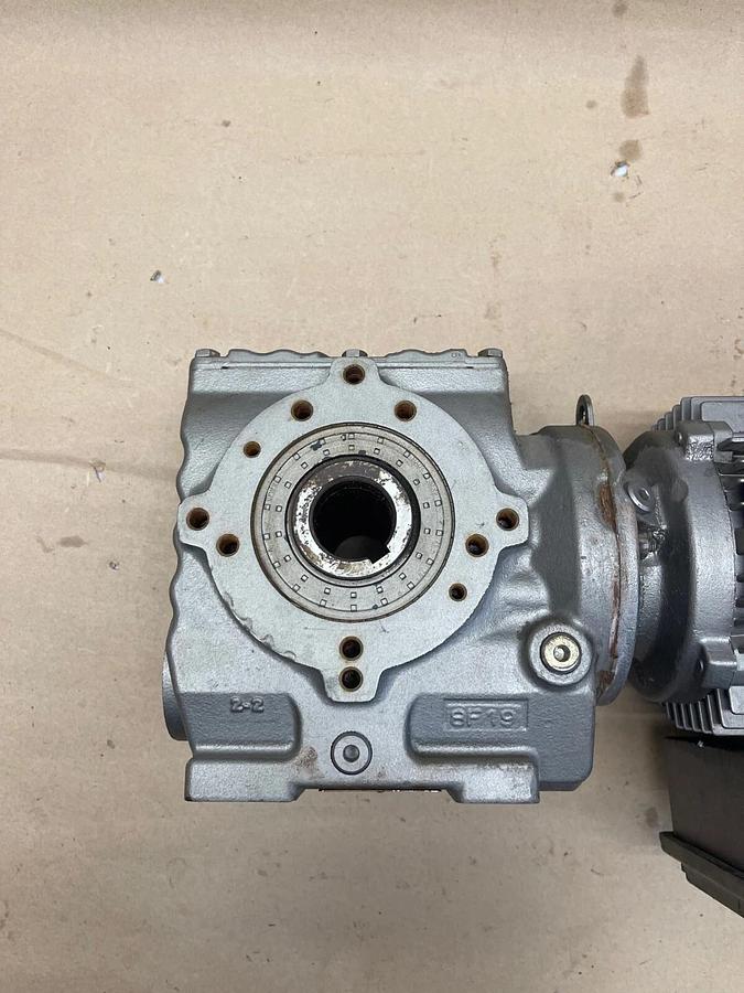 Used Sew-Eurodrive SA47DT71D4-KS Gearbox, DFT71D4-KS Motor (60Hz, 5HP, 1700RPM)