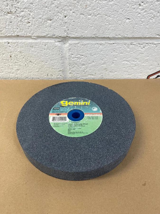 Norton 66252942294 Gemini, Bench and Pedestal Wheel, Medium 60/80, 7 x 1 x 1