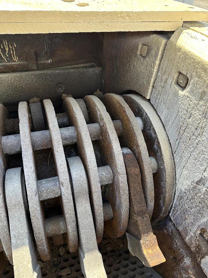 Used American Pulverizer Hammer Mill Model WS-40