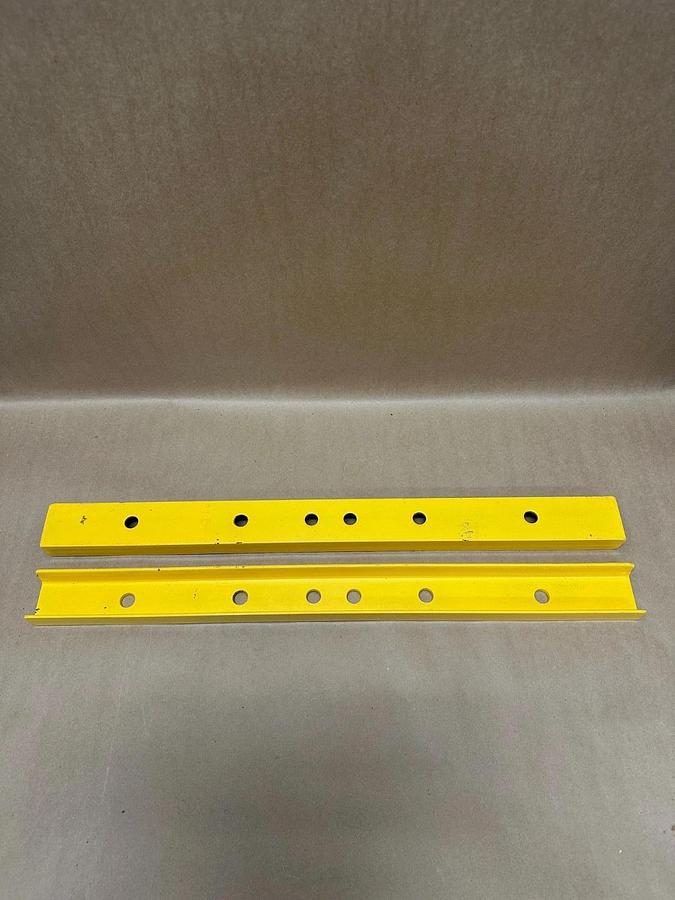 ULINE H-5615 Safety Swing Gate 16-26”, Adjustable *NEW*