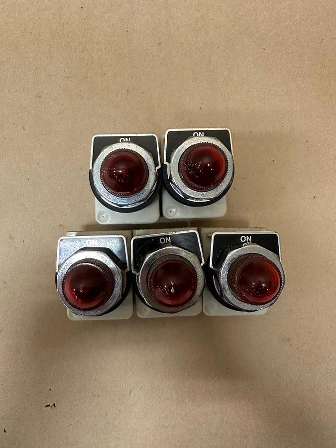 Used Square D 9001 KM1 Red Pilot Light Module - Lot of 5