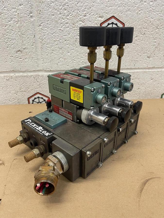 Used Numatics 082RS115J016W FlexiBlok Solenoid Valve Assembly 081SA400K, 120V 50/60Hz
