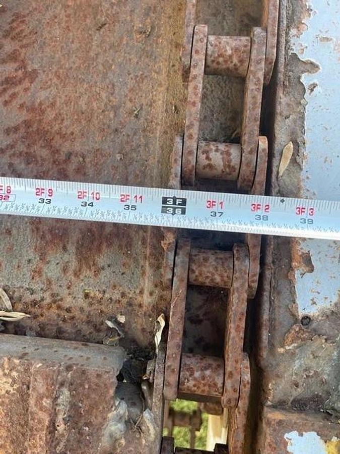 Used Feed Hopper, Drag Chain, 95 cu/ft, No Drive, Chain W:36” L:10’, Discharge H:6'